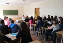 Особливості нотаріальної діяльності в Україні: від теорії до практики